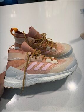 NWT Adidas Terex Primeblue Coral Color Size 11